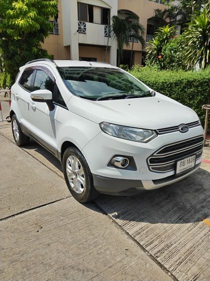 รถ Ford Ecosport 1.5 Trend สี ขาว