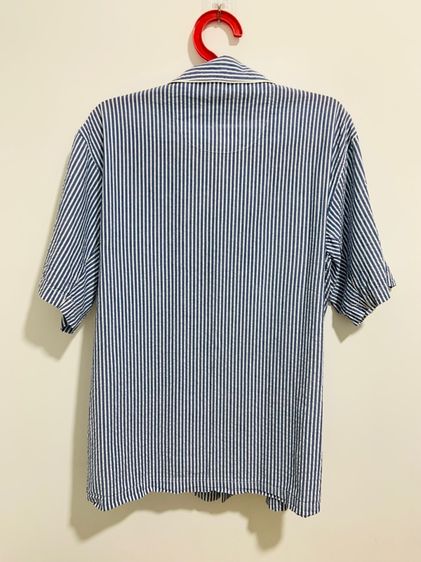 เสื้อเชิ้ต GU แท้ 💯 size L ขนาดอก 22 ยาว 28 สภาพใหม่มาก ดีเทลกระเป๋าอกซ้าย เนื้อผ้าดีมากใส่สบายครับ รูปที่ 5