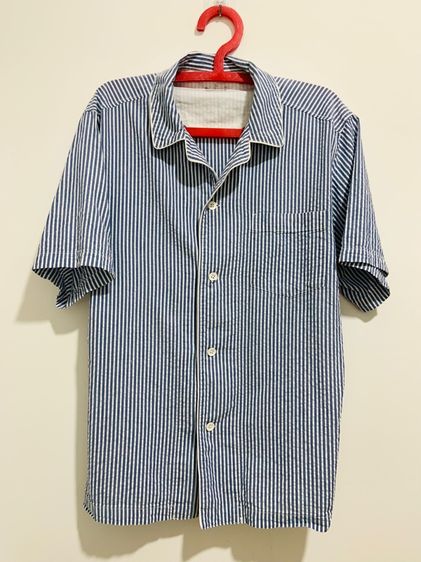 เสื้อเชิ้ต GU แท้ 💯 size L ขนาดอก 22 ยาว 28 สภาพใหม่มาก ดีเทลกระเป๋าอกซ้าย เนื้อผ้าดีมากใส่สบายครับ