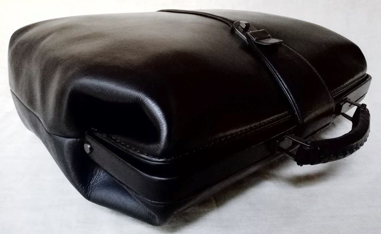 กระเป๋าหนังแท้ ใบใหญ่  รูปที่ 9