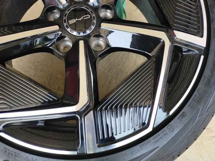 แม็กขอบ 19 สีเดิม พร้อมยางคอนติ 235 45 19 ปี23ใส่ chr innova camry revo vigo bydอื่นๆ 5 รู 120 รูปที่ 7