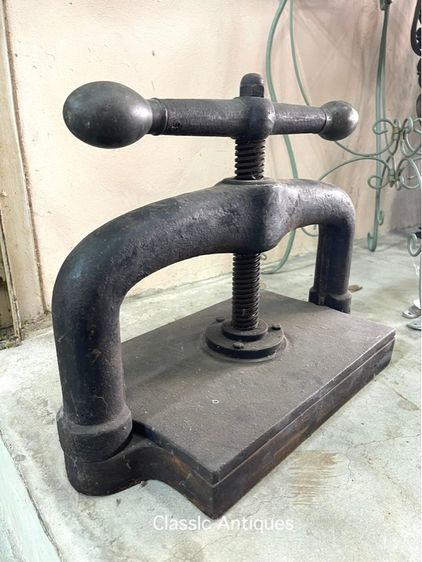เครื่องอัดผ้า เหล็กหล่อโบราณ เก่าสะสม A2 รูปที่ 2