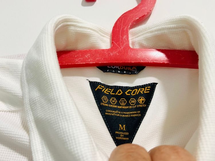 เสื้อโปโล FIELD CORE แท้ 💯 size M ขนาด อก 20 ยาว 27 นิ้ว สภาพใหม่มาก ดีเทลกระเป๋าสวย เนื้อผ้ายืดหนุ่นดีมาก หายากน่าสะสมครับ รูปที่ 4