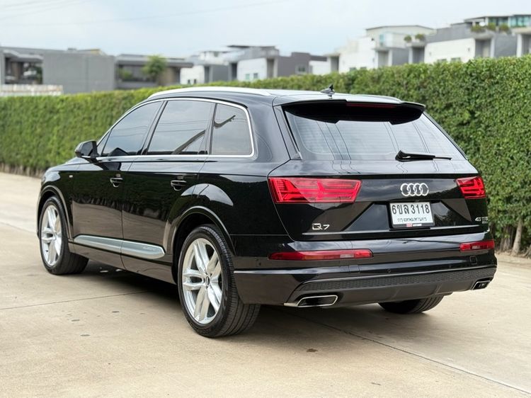 Audi Audi Q7  2017 3.0 TFSI Quattro S Line 4WD เบนซิน ไม่ติดแก๊ส เกียร์อัตโนมัติ ดำ รูปที่ 4