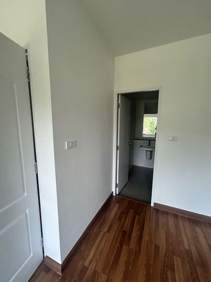 มีบางส่วน ไม่ใช่ Rent ให้เช่า ทาวน์โฮม  ดิเอ็กซ์คลูซีฟ พัฒนาการ 44 
The Exclusive Pattanakarn 44 
 รูปที่ 2