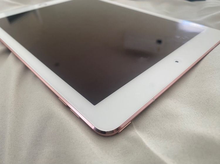 Ipad Pro 9.7 นิ้ว 32GB Wifi,Celular แถม ipad Pro Smart Keyboard สภาพสวย ไม่มีลอยตก รูปที่ 6