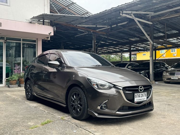 รถ Mazda Mazda 2 1.3 High Connect สี น้ำตาล