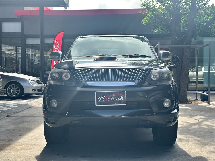 Toyota Fortuner 2005 3.0 G 4WD Utility-car ดีเซล เกียร์ธรรมดา ดำ รูปที่ 2