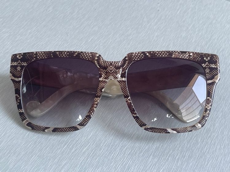 แว่นกันแดด ANNA-KARIN KARLSSON เฟรมลายงู ทรงสวย รูปที่ 3