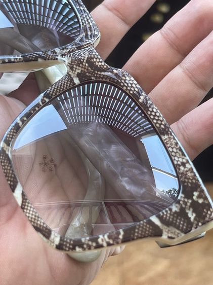 แว่นกันแดด ANNA-KARIN KARLSSON เฟรมลายงู ทรงสวย รูปที่ 7