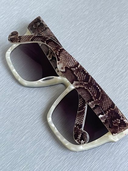 แว่นกันแดด ANNA-KARIN KARLSSON เฟรมลายงู ทรงสวย รูปที่ 17