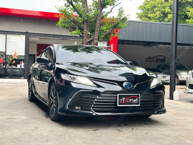 Toyota Camry 2022 2.5 HEV Premium Sedan ไฮบริด เกียร์อัตโนมัติ ดำ รูปที่ 3