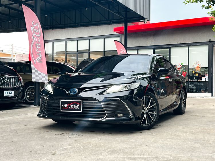 Toyota Camry 2022 2.5 HEV Premium Sedan ไฮบริด เกียร์อัตโนมัติ ดำ