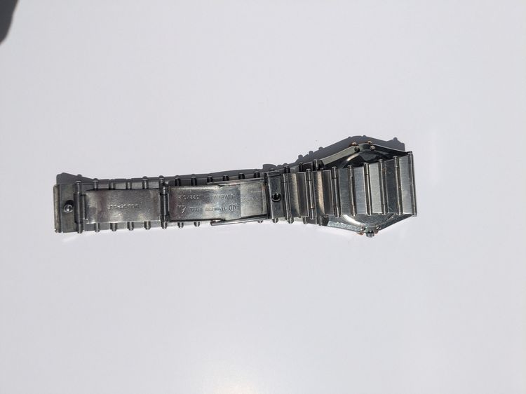 ขายนาฬิกา omaga เสีย งานช่างครับ