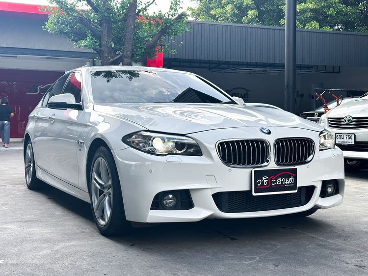 BMW Series 5 2017 520d Sedan ดีเซล เกียร์อัตโนมัติ ขาว รูปที่ 3