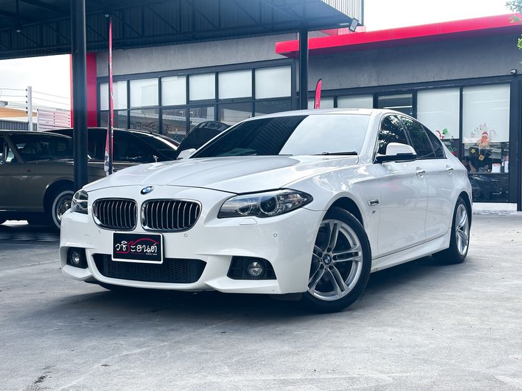 รถ BMW Series 5 520d สี ขาว
