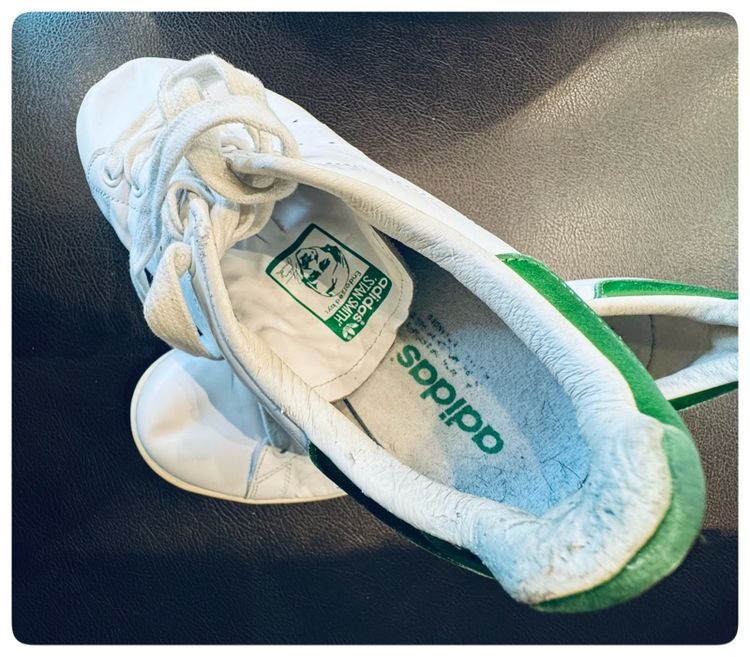 หนังแท้ รองเท้าผ้าใบ UK 8.5 | EU 42 2/3 | US 9 รองเท้าadidas รุ่นStan Smithสีขาว