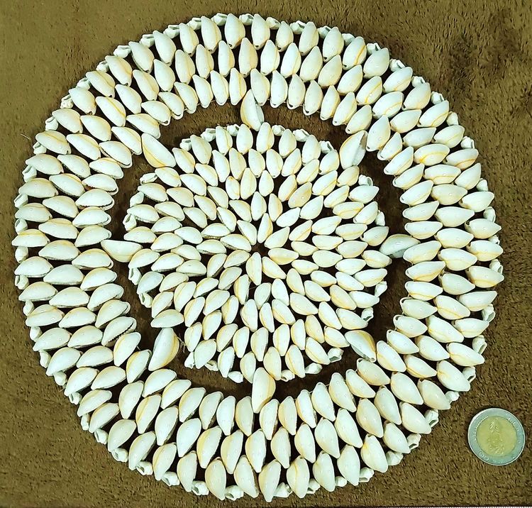 อื่นๆ 🥘🐚🌊 แผ่นรอง ของร้อน ทำจากเปลือกหอยเบี้ยจักจั่น Cowrie shell trivet Monetaria moneta Hot Pad Holder Doily