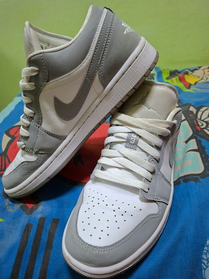 รองเท้า Air Jordan 1 Low สี Wolf Grey  รูปที่ 2