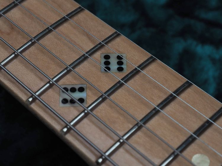 ขาย Fender 2023 Steve Lacy People Pleaser รูปที่ 7