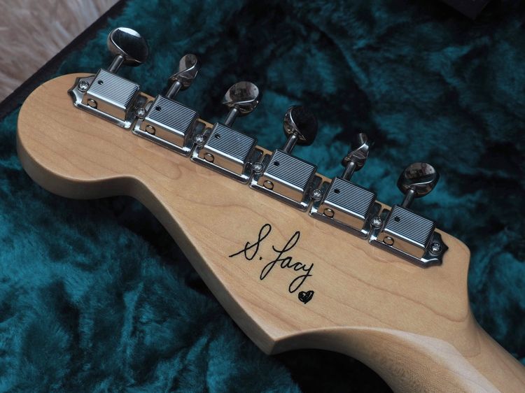 ขาย Fender 2023 Steve Lacy People Pleaser รูปที่ 9