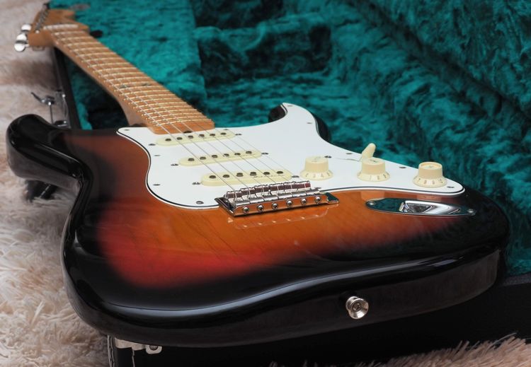ขาย Fender 2023 Steve Lacy People Pleaser รูปที่ 16
