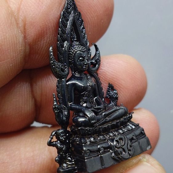 พระพุทธชินราช ภปร. ลอยองค์ เนื้อเงินรมดำ โครงการ "เพราะแผ่นดินนี้ คือ แผ่นดินเกิด รุ่นแรก ปี 2548 พร้อมกล่องเดิม	 พระพุทธชินราช ภปร. โครงกา รูปที่ 6