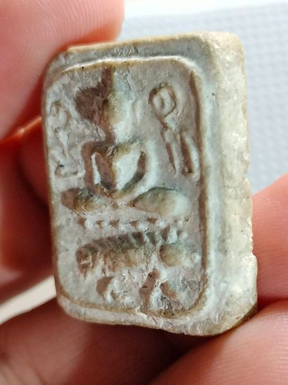 พระผงวัดคู้สลอด พิมพ์ขี่เม่น  รูปที่ 4