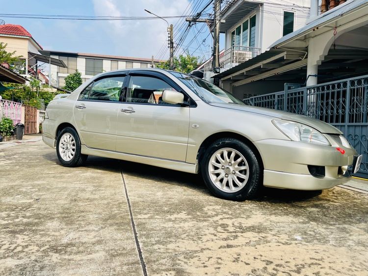 รถ Mitsubishi Lancer 2.0 SEi LTD สี บรอนซ์ทอง