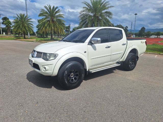 Mitsubishi Triton 2013 2.5 Plus GLS VG Turbo Pickup ดีเซล ไม่ติดแก๊ส เกียร์อัตโนมัติ ขาว รูปที่ 4