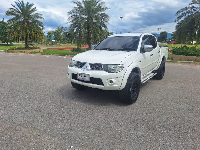 Mitsubishi Triton 2013 2.5 Plus GLS VG Turbo Pickup ดีเซล ไม่ติดแก๊ส เกียร์อัตโนมัติ ขาว รูปที่ 2