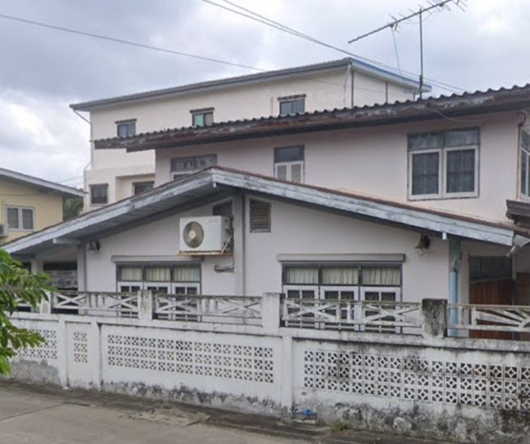 บ้านเดี่ยว 2 ชั้น บนเนื้อที่ 71 ตรว ซอย เรวดี 37 นนทบุรี