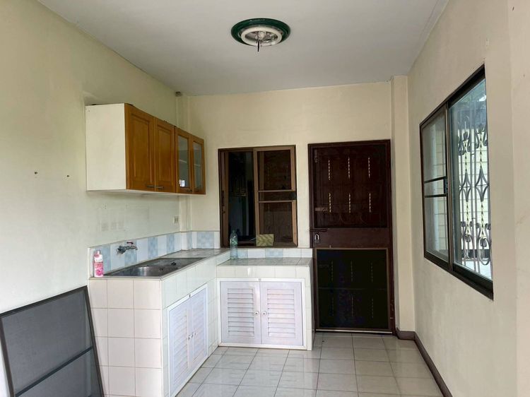 อื่นๆ ไม่มี สร้างเสร็จก่อน 2010 บ้านเดี่ยว 1 ชั้นยกสูง 50 ตารางวา คลองสอง ธัญญบุรี  รูปที่ 4