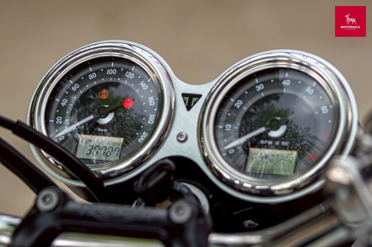 Triumph Bonneville T120 ปี2017 สีทูโทน วิ่ง30,000Km ท่อBC โช๊คFOX รูปที่ 6