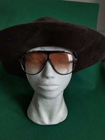 แว่นกันแดด vintage ทรง Aviator แบรนด์ Jean Chartant ยุค 90 หายากตัวเฟรมลายกระสีน้ำตาลกระจกทูโทนสีชาอ่อนๆใส่สบายตัวเบา  รูปที่ 2
