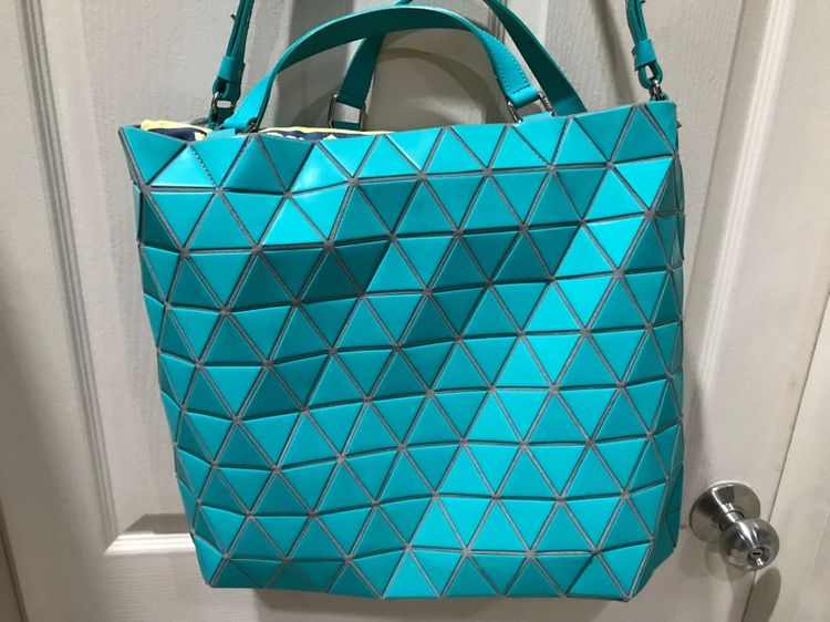  ลดราคา Issey Miyake แท้ ใบใหญ่ สภาพดี  รูปที่ 3
