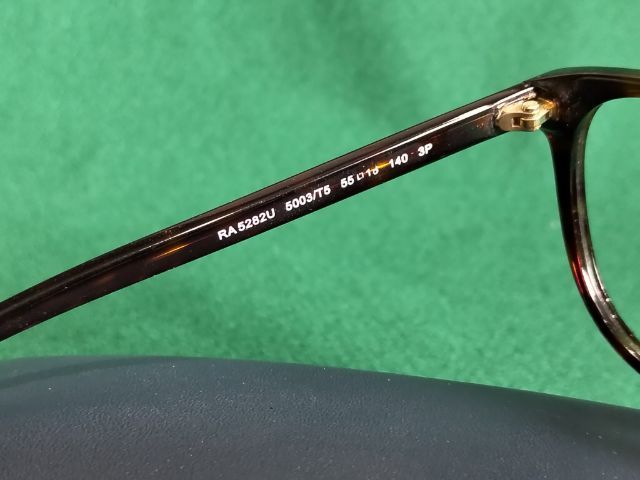 กรอบแว่นตาแบรนด์ Ralph Lauren รุ่น RA5282U แท้ ขนาด 55-18-140 mm.เฟรมสีน้ำตาลลายกระข้างในก้านมีการเสริมเหล็กทนทานและเบาสภาพไม่มีชำรุดและหัก รูปที่ 9