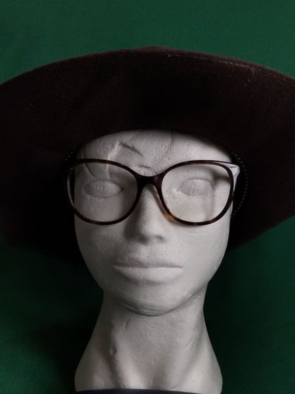 กรอบแว่นตาแบรนด์ Ralph Lauren รุ่น RA5282U แท้ ขนาด 55-18-140 mm.เฟรมสีน้ำตาลลายกระข้างในก้านมีการเสริมเหล็กทนทานและเบาสภาพไม่มีชำรุดและหัก รูปที่ 3