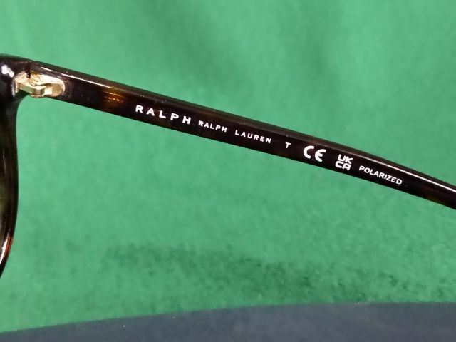 กรอบแว่นตาแบรนด์ Ralph Lauren รุ่น RA5282U แท้ ขนาด 55-18-140 mm.เฟรมสีน้ำตาลลายกระข้างในก้านมีการเสริมเหล็กทนทานและเบาสภาพไม่มีชำรุดและหัก รูปที่ 10