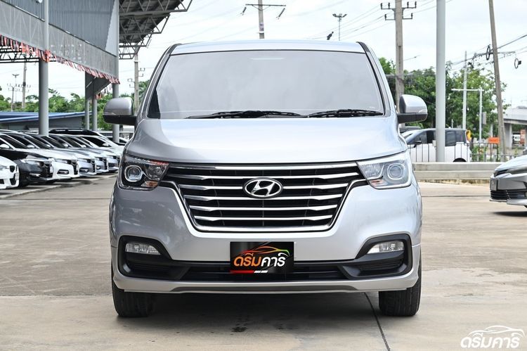 Hyundai H-1  2019 2.5 Elite Van ดีเซล ไม่ติดแก๊ส เกียร์อัตโนมัติ บรอนซ์เงิน รูปที่ 2