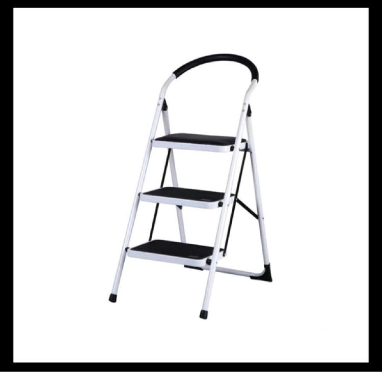 บันได Step 3 ชั้น สีขาวดำ