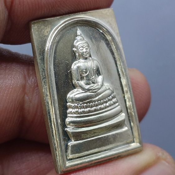 พระพุทธนวมมหาราชายุจฉับปริวัตนมงคล หลังพระปรมาภิไธย ภปร. เนื้อเงิน ที่ระลึก 72 พรรษา รัชกาลที่9 ปี2542 พร้อมกล่องเดิม รูปที่ 5