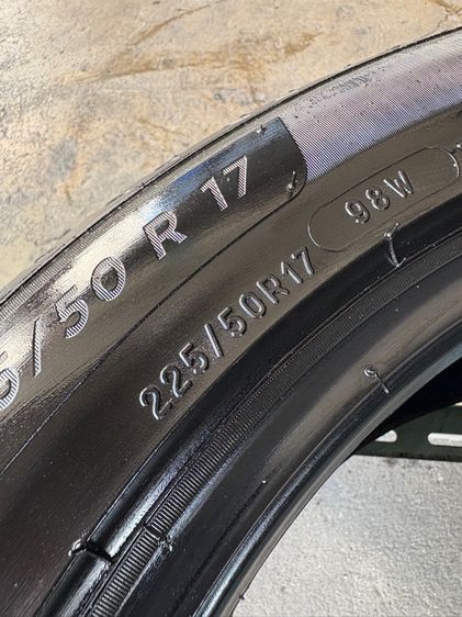 ยางMICHELIN225-50-17 ปี24 ปีแท้  รูปที่ 8