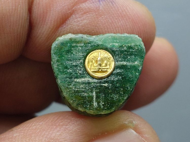 หลวงปู่ทวดหยก ลอยองค์ ใต้ฐานฝังหมุดทองคำแท้ วัดพะโคะ จ. สงขลา ปี 2543 พร้อมกล่องเดิม จัดสร้างโดย สมาคมชาวเพชรบุรี รูปที่ 7