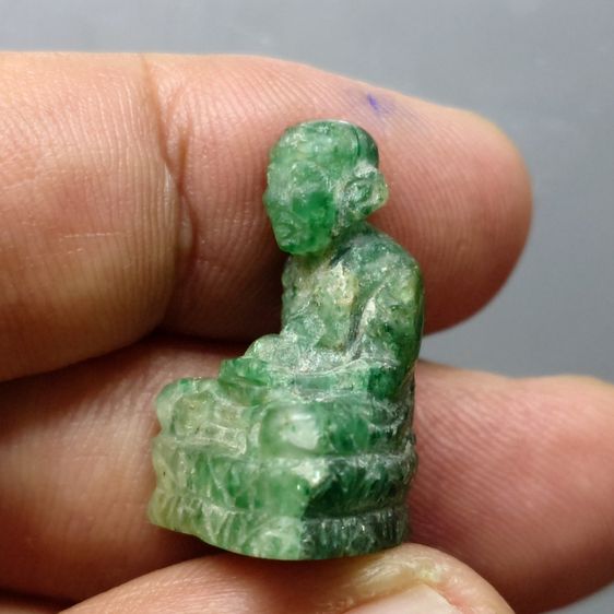 หลวงปู่ทวดหยก ลอยองค์ ใต้ฐานฝังหมุดทองคำแท้ วัดพะโคะ จ. สงขลา ปี 2543 พร้อมกล่องเดิม จัดสร้างโดย สมาคมชาวเพชรบุรี รูปที่ 6