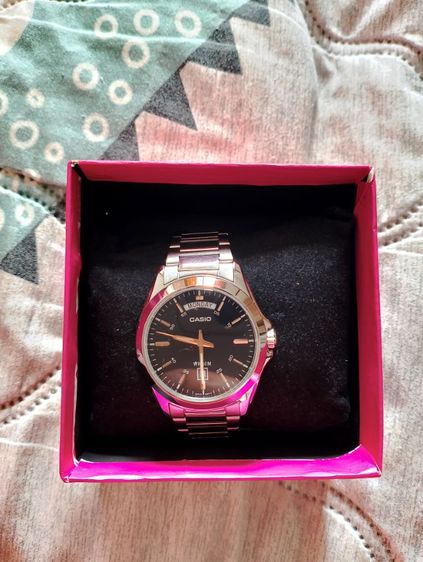 ขายนาฬิกา 2 เรือน นี้  ถ่านหมดเอาไปใส่ถ่านเองน้า ใส่เเล้วไม่เดินยินดีคืนเต็มจำนวนสนใจนัดรับหรือจัดส่งindex บางนา ทัก Iine: rachata118 รูปที่ 5