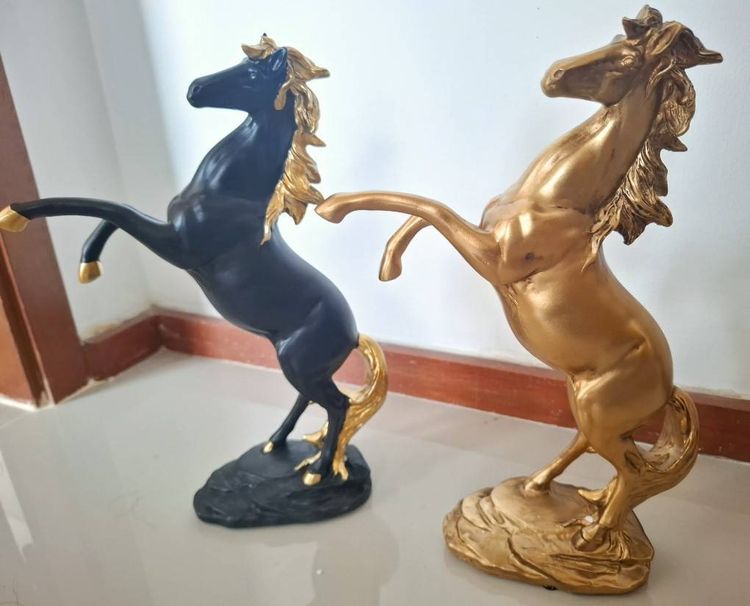 เหมา 3 ชิ้น รูปปั้น ม้า HORSE เรซิ่น (สีขาว สีดำ สีทอง) เสริมฮวงจุ้ย ความโชคดีร่ำรวย  รูปที่ 2