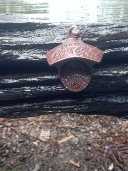 ที่เปิดขวดน้ำอัดลมแบบเก่า 