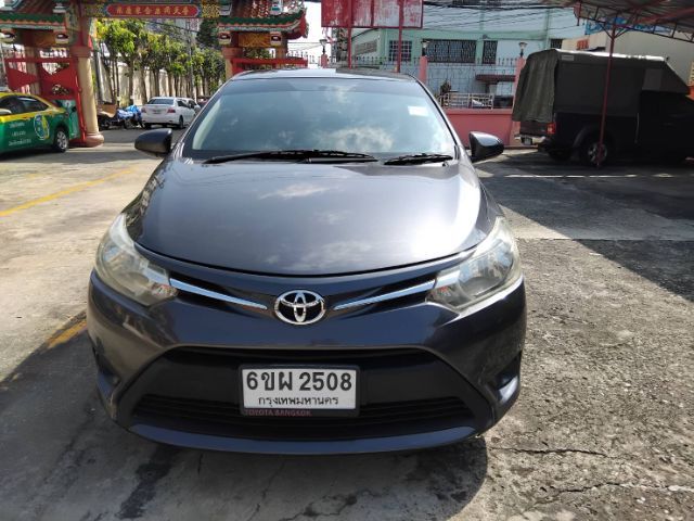 รถ Toyota Vios 1.5 E สี เทา
