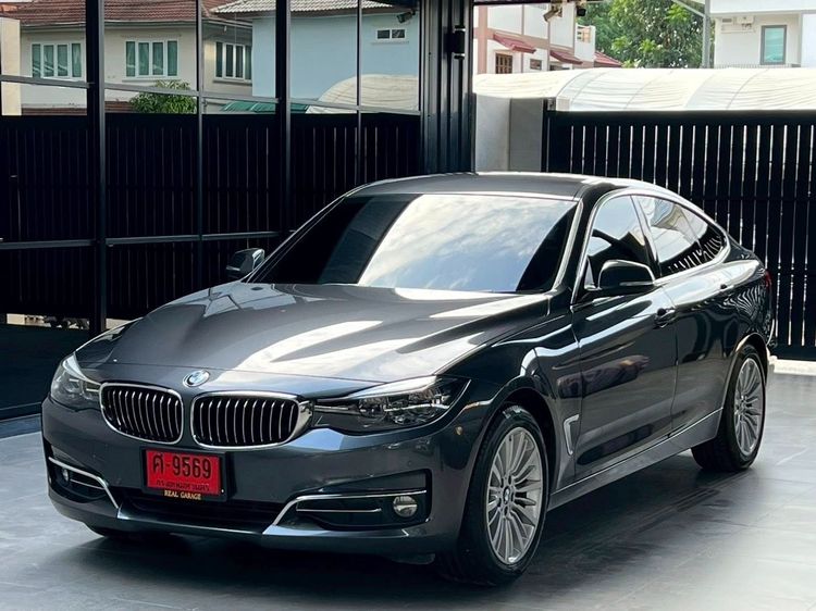 รถ BMW Series 3 320d สี เทา